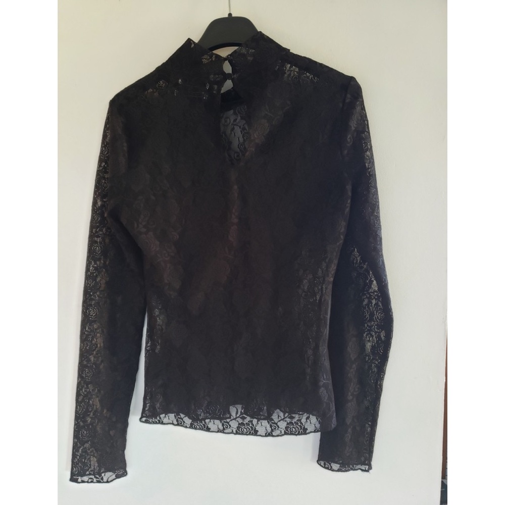 Pre owned URBAN OUTFITTERS black lace high neck top in excellent condition - Picture 8 of 10